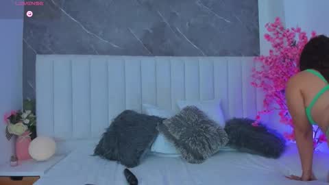 maria  online show from October 23, 10:54 pm