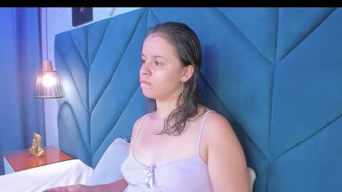 Ivy and Molly online show from October 16, 8:40 pm