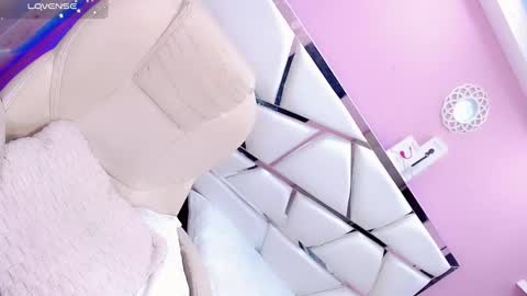 Snapshot of ivy_jane14 chatting on September 22, 6:28 am IVY online show from September 22, 6:28 am