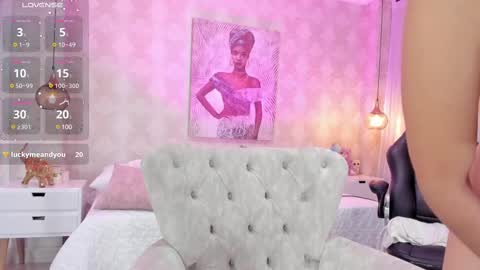 Snapshot of ivy_qadesh chatting on February 19, 10:09 pm Anna online show from February 19, 10:09 pm