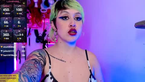Snapshot of ivy_rosse chatting on January 10, 5:34 pm You can find more of me here online show from January 10, 5:34 pm