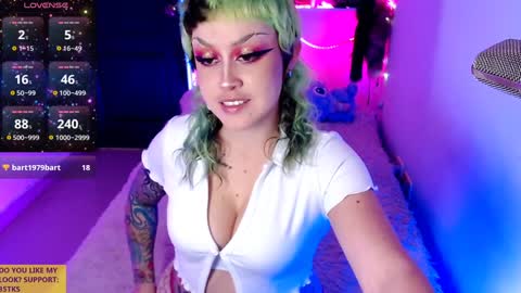 Snapshot of ivy_rosse chatting on December 16, 3:54 pm You can find more of me here online show from December 16, 3:54 pm