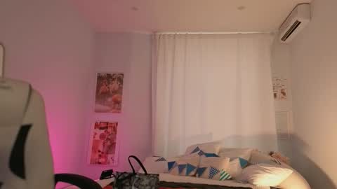 IVY - Follow me 3 online show from October 7, 10:33 am