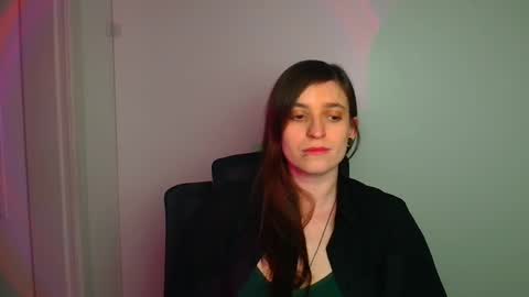 Ivy online show from April 2, 12:34 pm