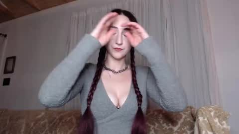 Ivy Rosie online show from October 15, 1:31 am