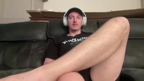 iwantyounow42069 online show from April 21, 1:42 am