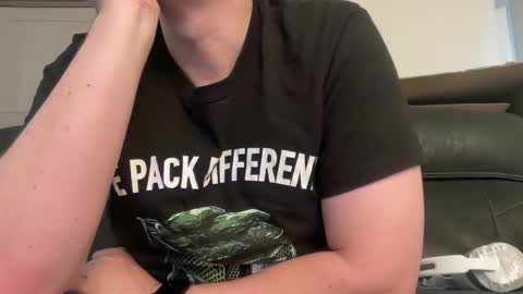 iwantyounow42069 online show from April 20, 10:35 pm