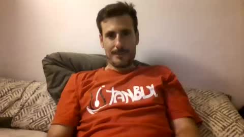 Snapshot of iyoperro chatting on September 19, 5:33 am Casandro online show from September 19, 5:33 am