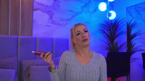 izabelle_02 online show from April 4, 4:08 am