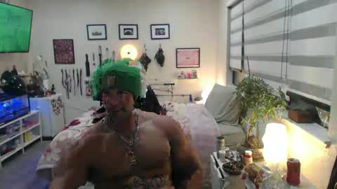 izak144 online show from December 15, 3:02 am