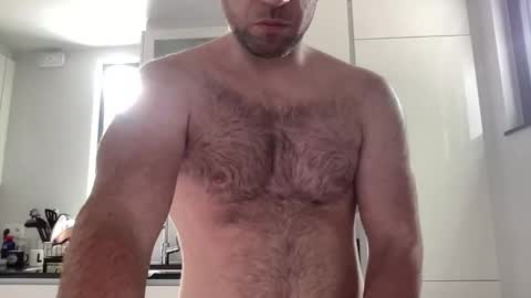 izylduur online show from September 17, 1:58 pm