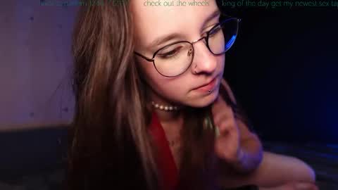 Snapshot of izzy_inked chatting on September 11, 9:27 pm Izzy Inked online show from September 11, 9:27 pm