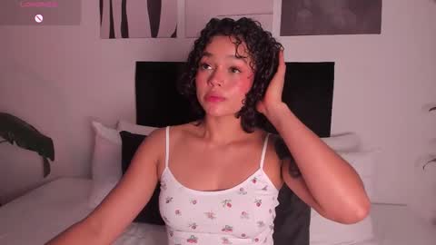 Izzy vega  online show from October 16, 12:10 am