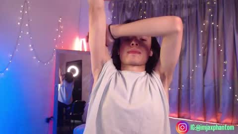 Hey im Jaxxxon check my info     online show from October 25, 2:17 pm