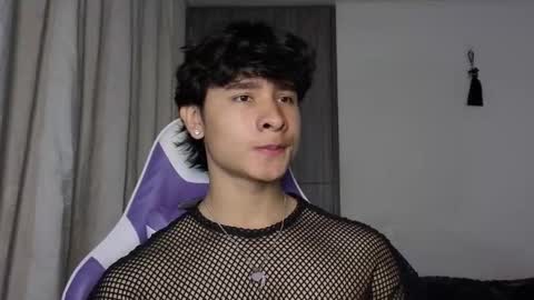 Noah online show from November 18, 5:05 pm