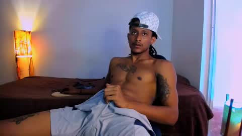 jaacksn online show from December 6, 5:17 pm