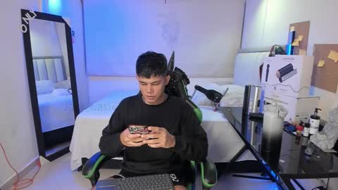 JACK CASTELL online show from March 13, 11:30 pm