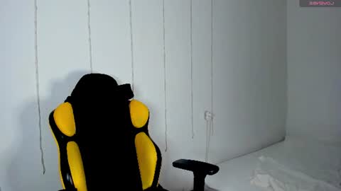 Anton online show from August 5, 6:49 pm