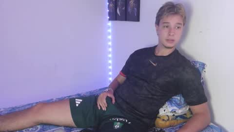 J online show from October 18, 7:01 am