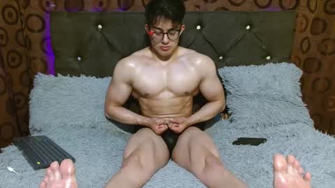 Jacke online show from December 7, 4:37 am