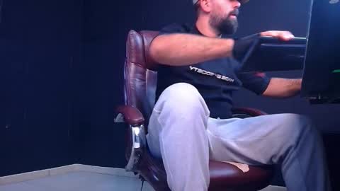 Snapshot of jackethann chatting on September 11, 5:20 am JackEthan online show from September 11, 5:20 am