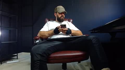 Snapshot of jackethann chatting on December 12, 6:57 am JackEthan online show from December 12, 6:57 am