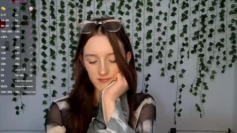 Lisa online show from February 19, 1:54 pm