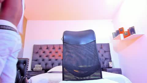 Snapshot of jacksonmuller_ chatting on December 23, 4:28 pm Jackson online show from December 23, 4:28 pm