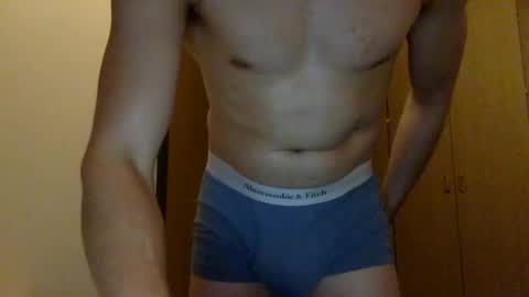 jackt092 online show from May 10, 8:26 pm