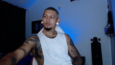 Michael Caicedo online show from February 13, 3:50 am