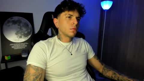 jacobb116 online show from February 16, 1:04 am