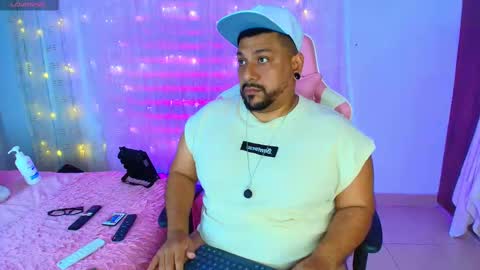 daddy sir master bear online show from February 28, 7:56 pm