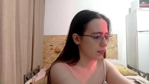 jacquelynsundin online show from November 5, 9:06 pm