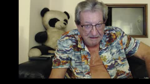 Snapshot of jacques_de_france chatting on September 22, 3:43 am Jacques online show from September 22, 3:43 am