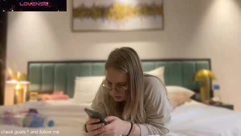 jacywinslat online show from November 28, 9:38 am