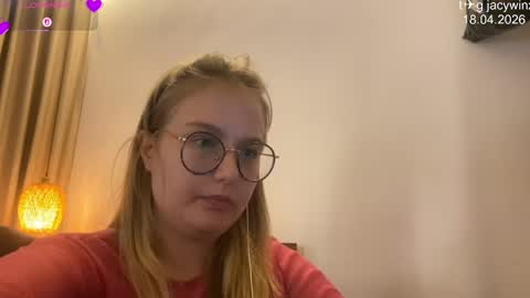 jacywinslat online show from April 18, 7:58 pm