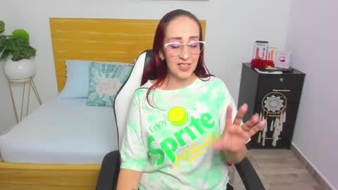 Snapshot of jadde13 chatting on March 6, 7:32 pm Jadde online show from March 6, 7:32 pm