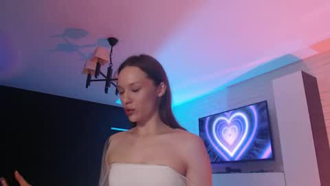 Jade online show from May 6, 4:46 pm