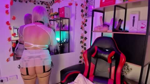 Jade online show from September 30, 2:55 am