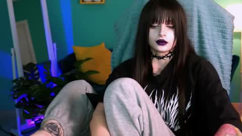 jade_castle online show from March 7, 5:18 am
