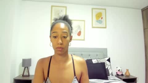 Jade smile online show from September 12, 3:25 pm