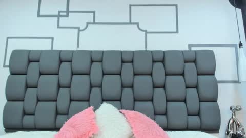 Jade  online show from October 1, 6:18 pm