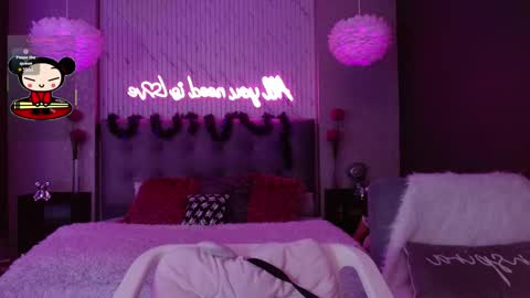 JADE online show from November 9, 8:55 pm