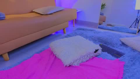 jadee__ online show from October 23, 3:41 am