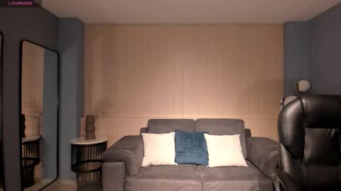 JADE EVANS online show from February 16, 7:45 pm