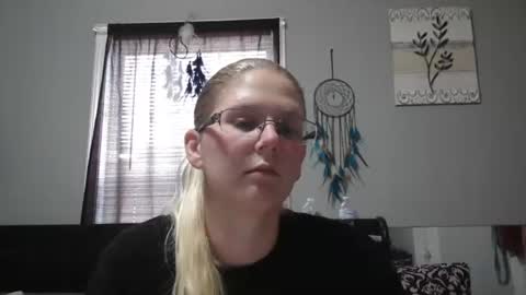 JadeLuv online show from January 17, 7:01 pm