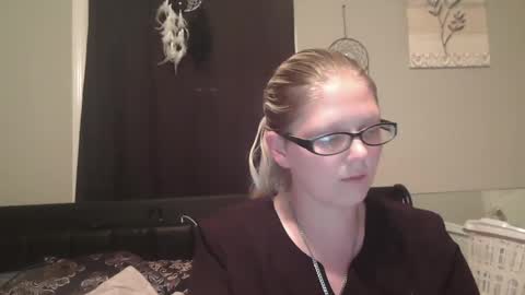 JadeLuv online show from March 3, 2:47 am