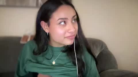 Snapshot of jadexbabe chatting on December 22, 7:22 am Jadexbabe online show from December 22, 7:22 am