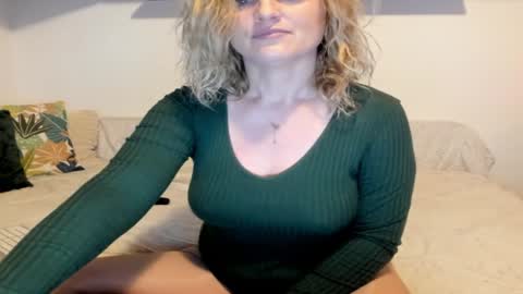 elena online show from February 2, 2:38 am