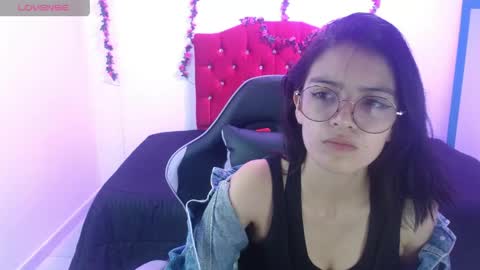 jaide412638 online show from April 23, 8:21 pm